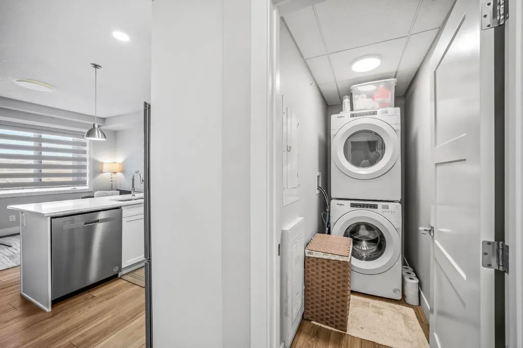 8355 19 Avenue SW Calgary AB T3H 6G3
