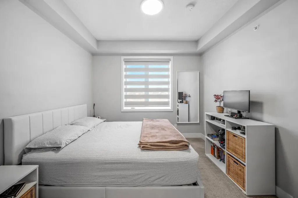 8355 19 Avenue SW Calgary AB T3H 6G3