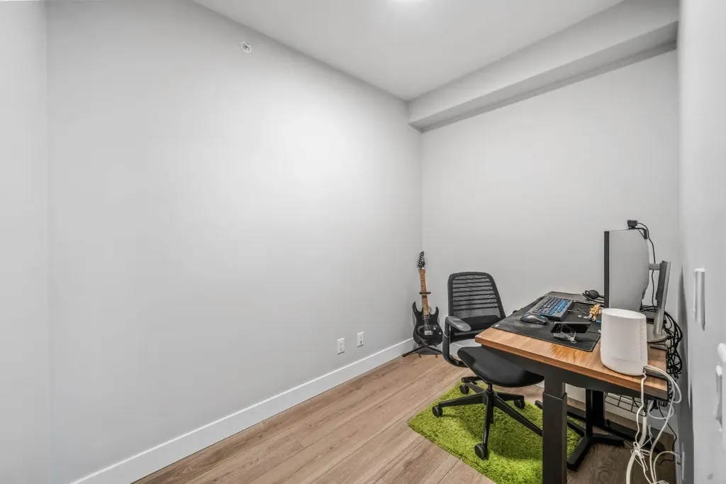 8355 19 Avenue SW Calgary AB T3H 6G3
