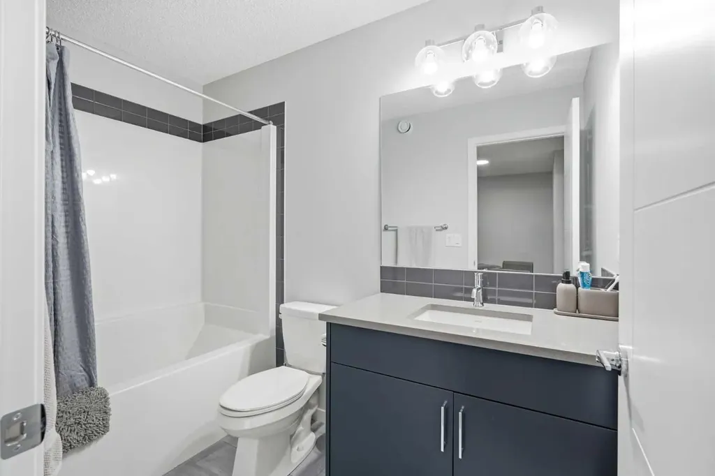 49 Lucas Grove NW Calgary AB T3P 1R4