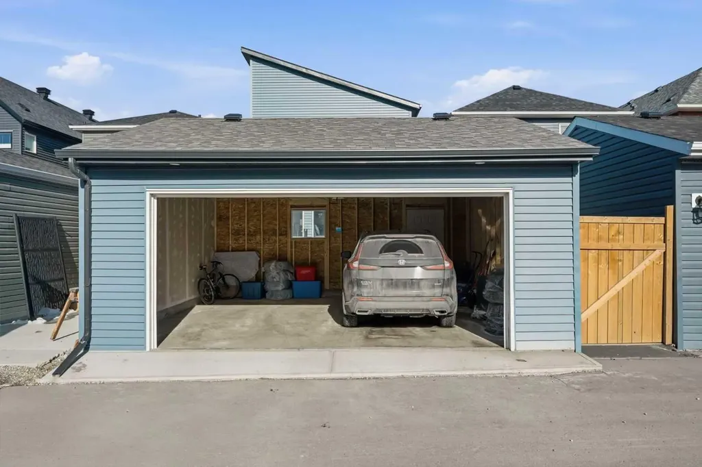 49 Lucas Grove NW Calgary AB T3P 1R4