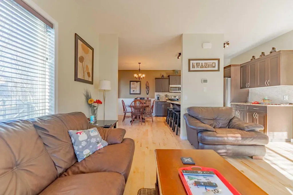 142 West Pointe Circle Cochrane AB T4C 0C2