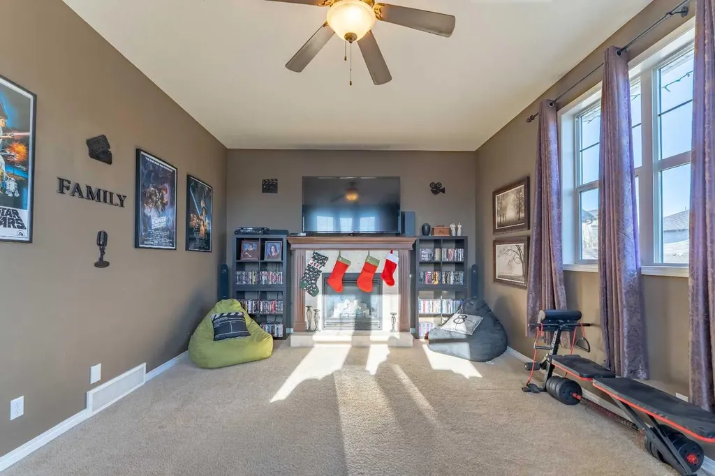 142 West Pointe Circle Cochrane AB T4C 0C2