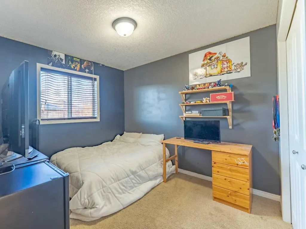 142 West Pointe Circle Cochrane AB T4C 0C2