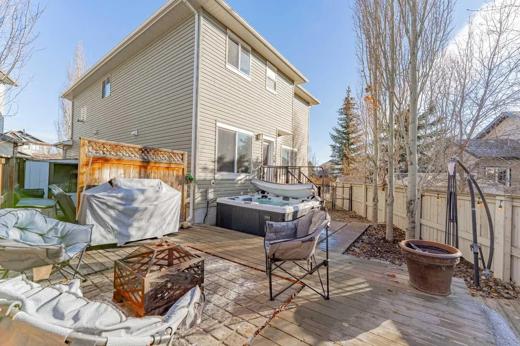 142 West Pointe Circle Cochrane AB T4C 0C2