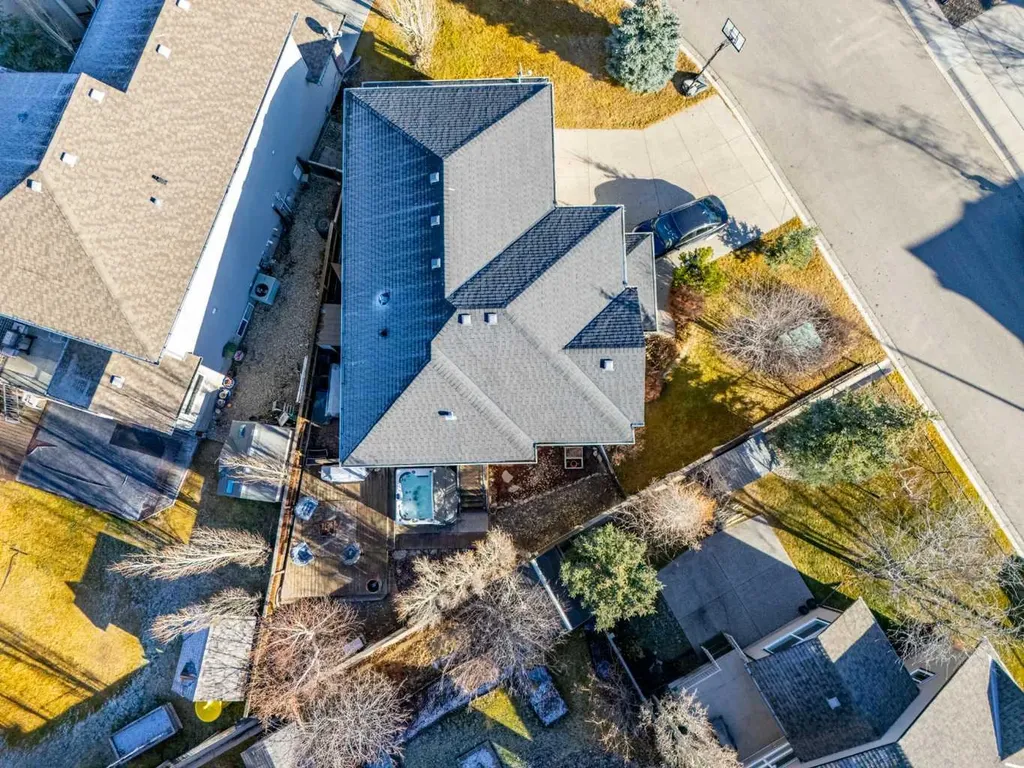 142 West Pointe Circle Cochrane AB T4C 0C2