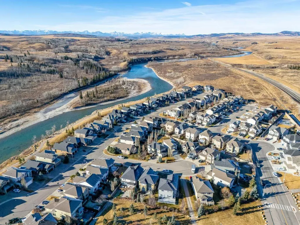 142 West Pointe Circle Cochrane AB T4C 0C2