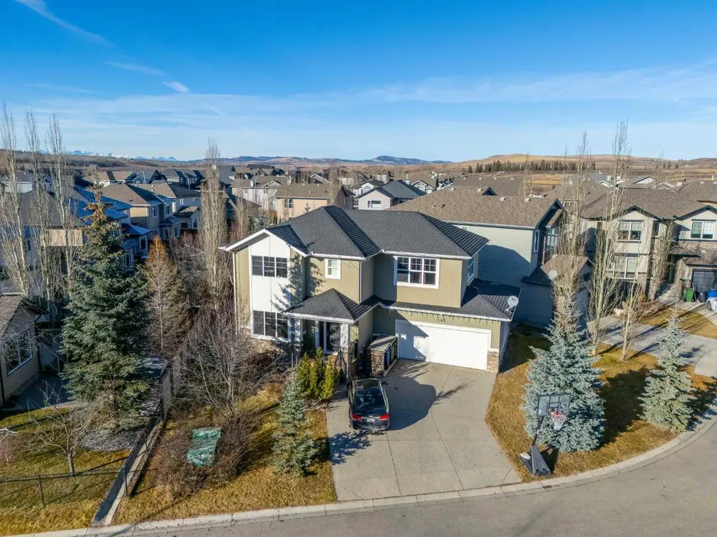 142 West Pointe Circle Cochrane AB T4C 0C2