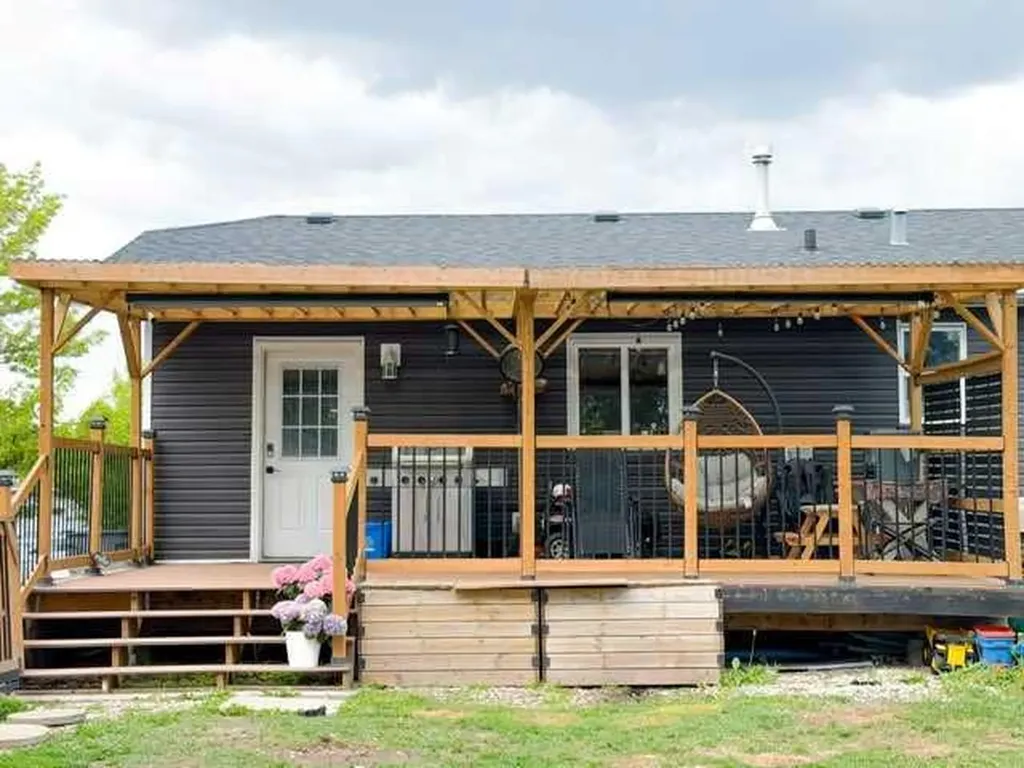 8218 Mission Heights Drive Grande Prairie AB T8W 2A5