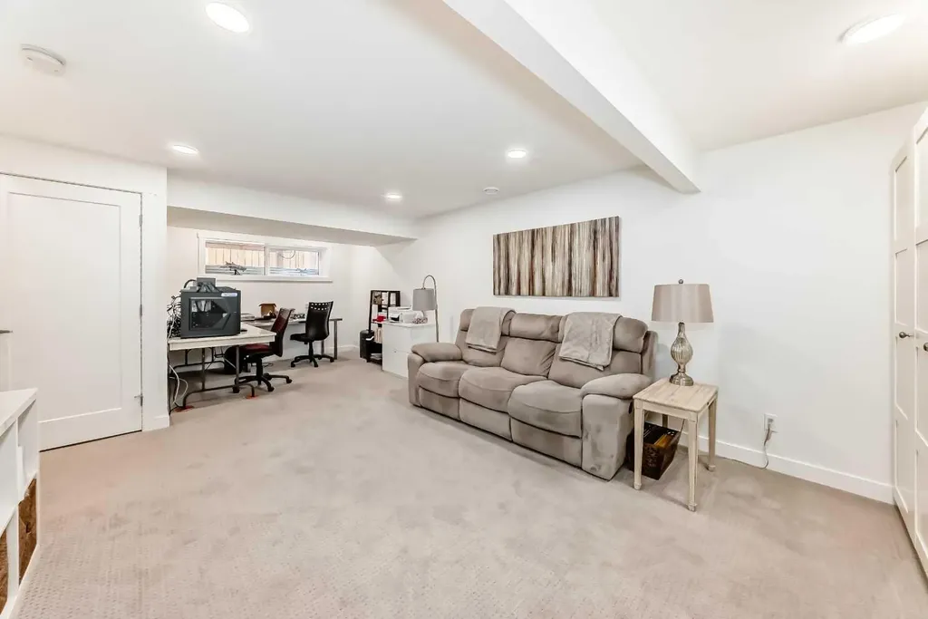52 Walden Lane SE Calgary AB T2X 2A7