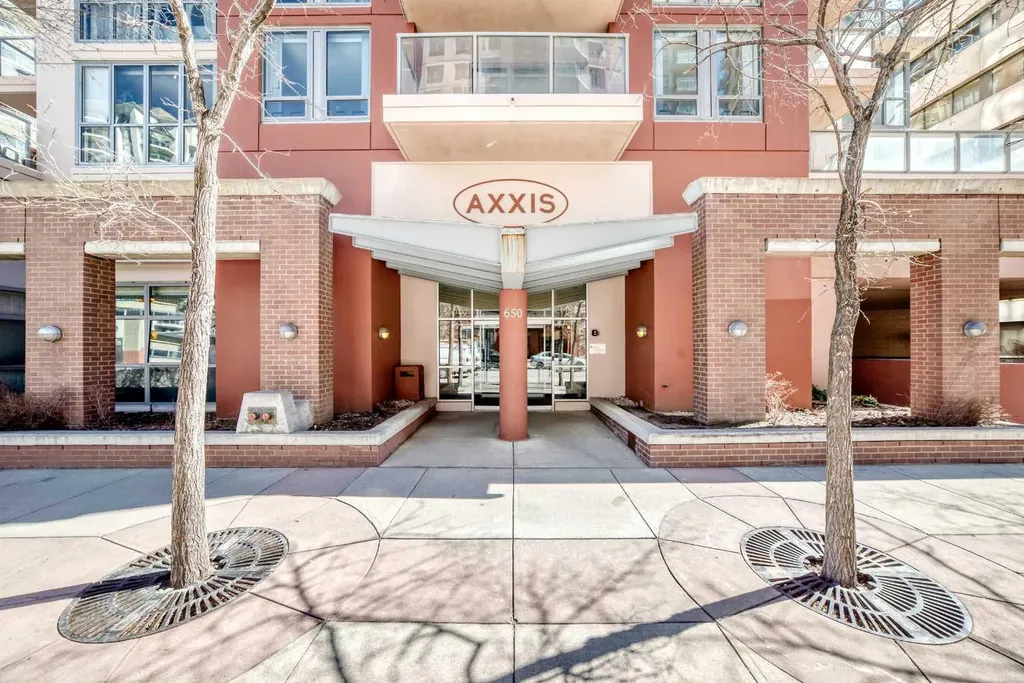 650 10 Street SW Calgary AB T2P 5G4