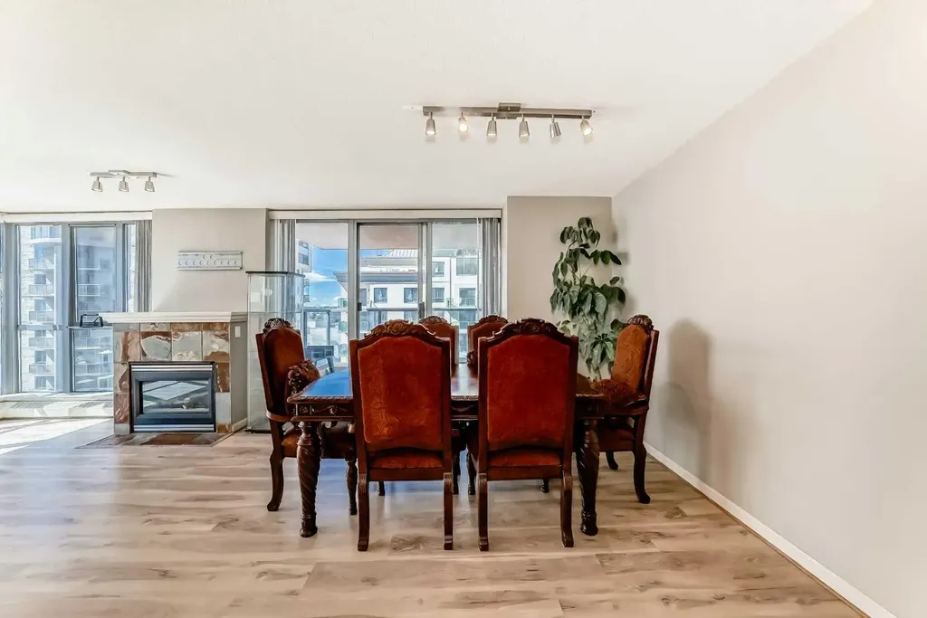 650 10 Street SW Calgary AB T2P 5G4