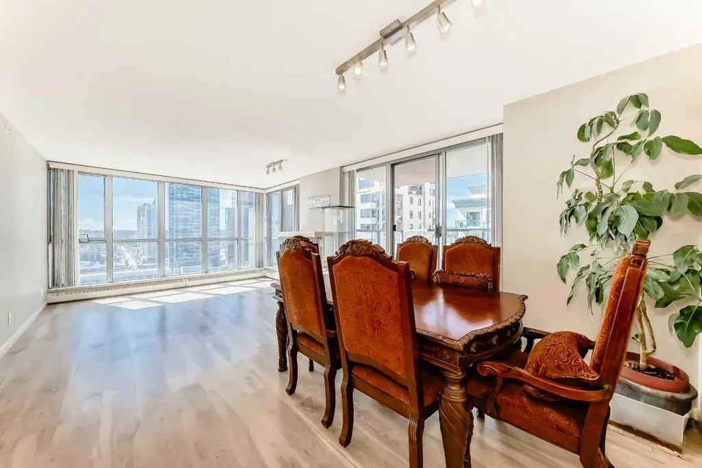 650 10 Street SW Calgary AB T2P 5G4