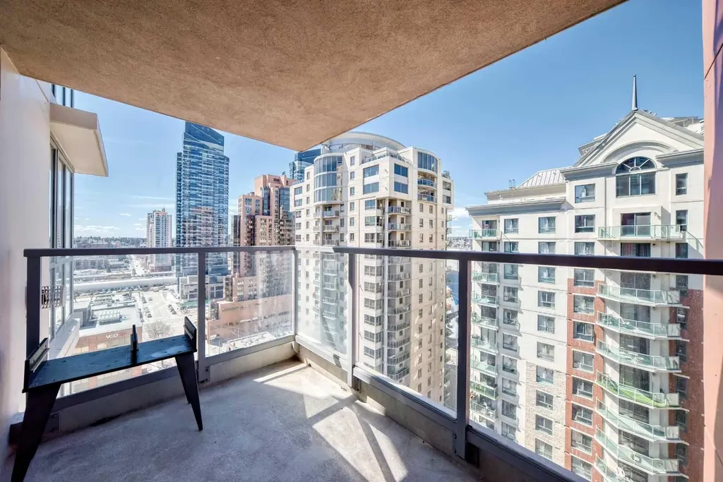 650 10 Street SW Calgary AB T2P 5G4