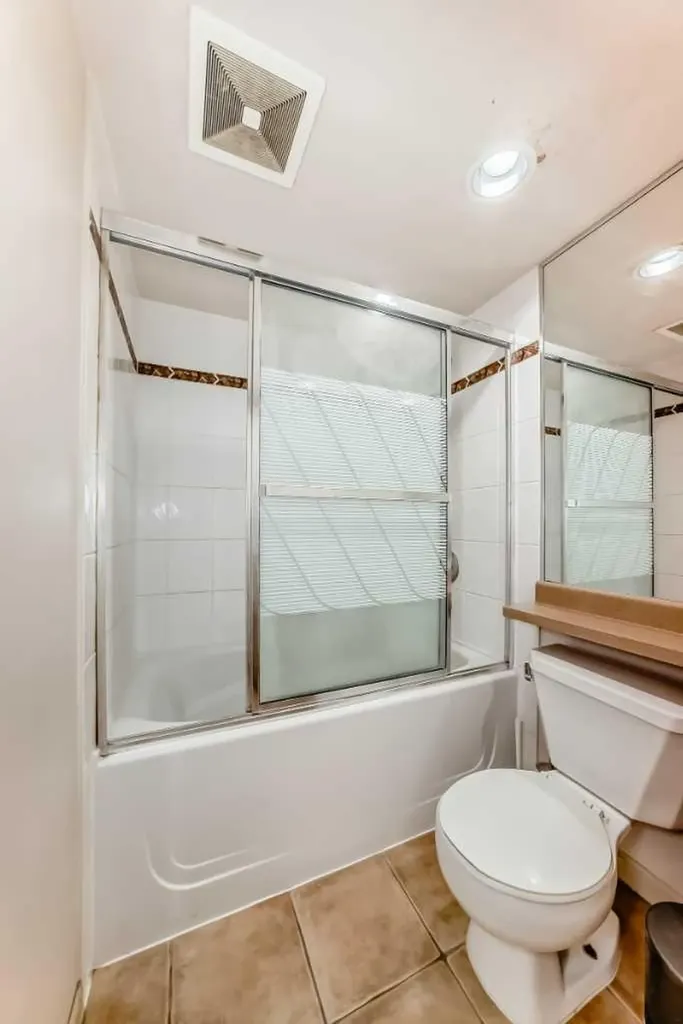650 10 Street SW Calgary AB T2P 5G4