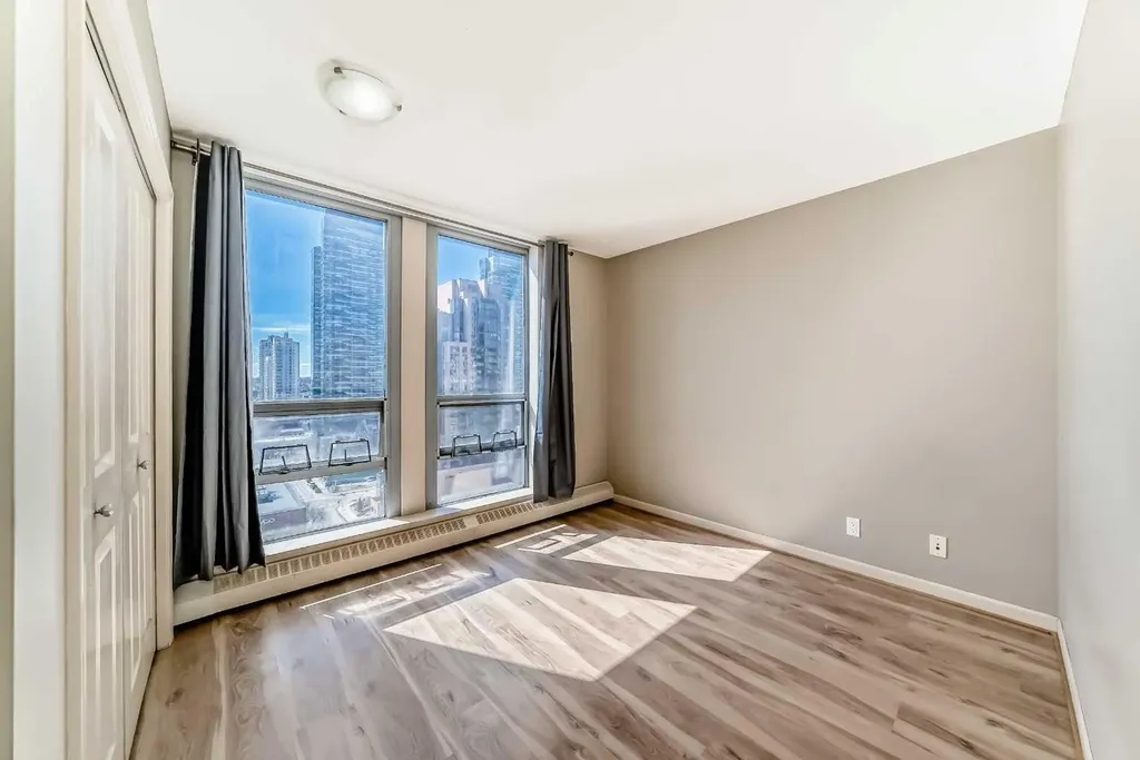 650 10 Street SW Calgary AB T2P 5G4