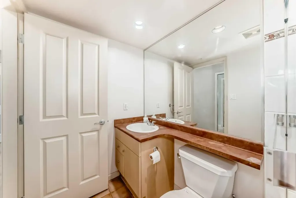 650 10 Street SW Calgary AB T2P 5G4