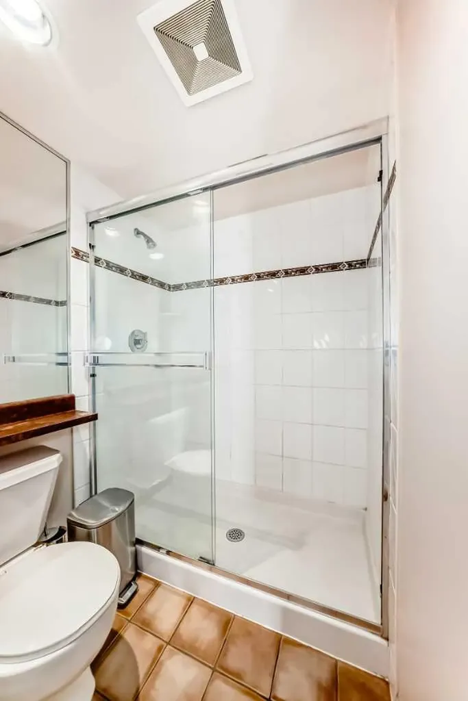 650 10 Street SW Calgary AB T2P 5G4