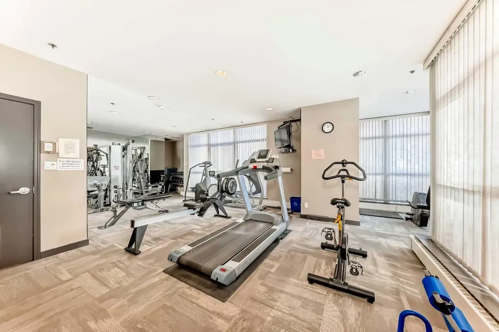 650 10 Street SW Calgary AB T2P 5G4
