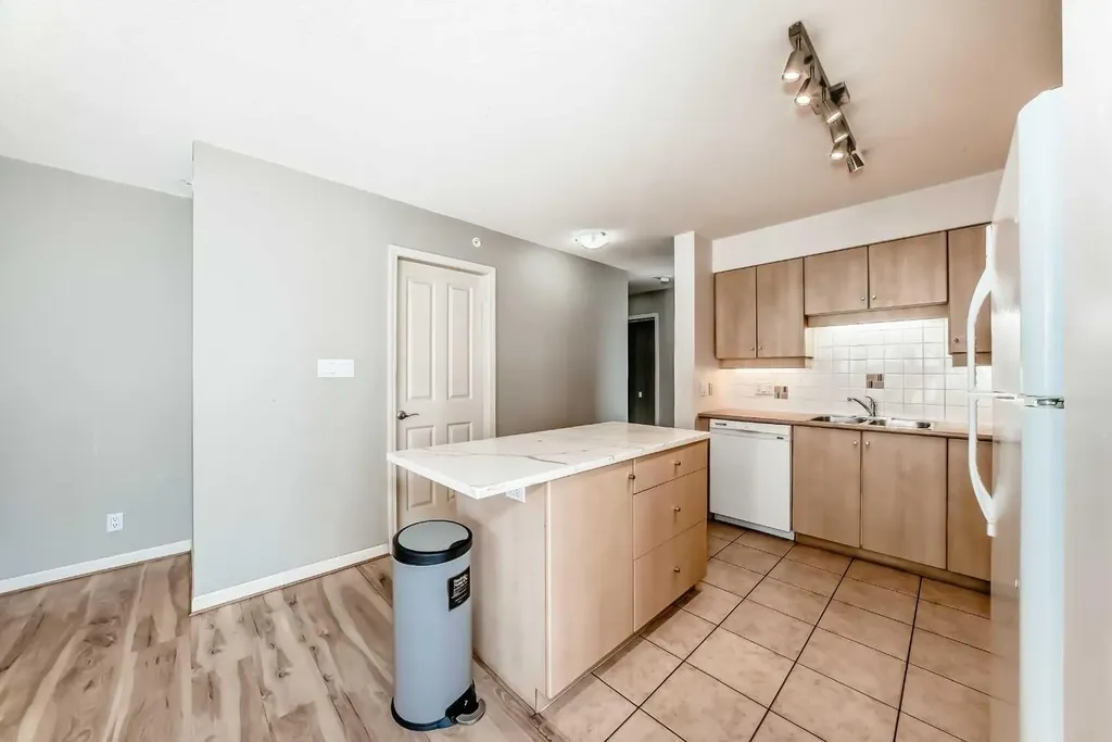 650 10 Street SW Calgary AB T2P 5G4