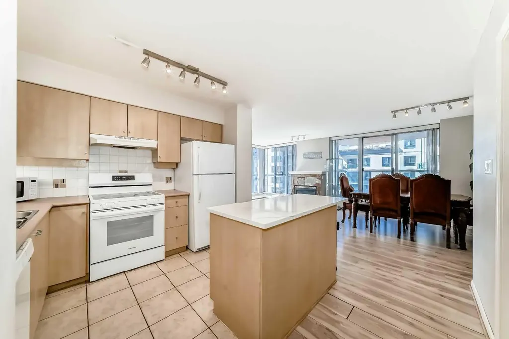 650 10 Street SW Calgary AB T2P 5G4