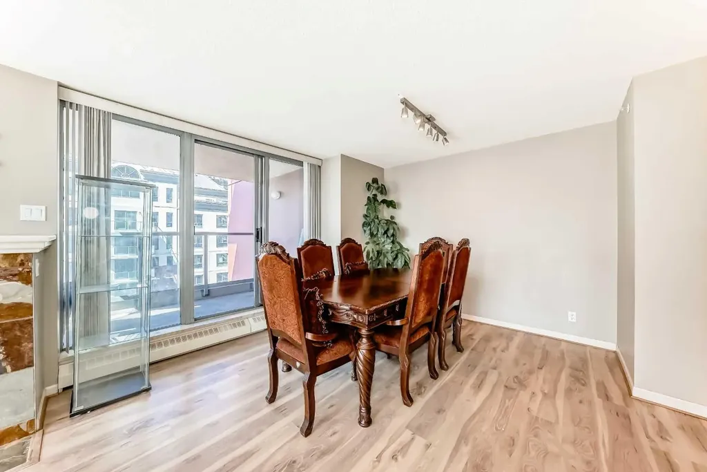 650 10 Street SW Calgary AB T2P 5G4