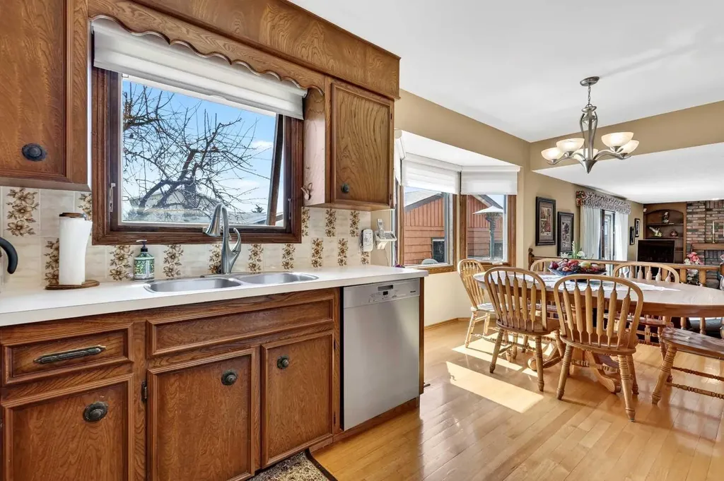 168 Templewood Drive NE Calgary AB T1Y4G8