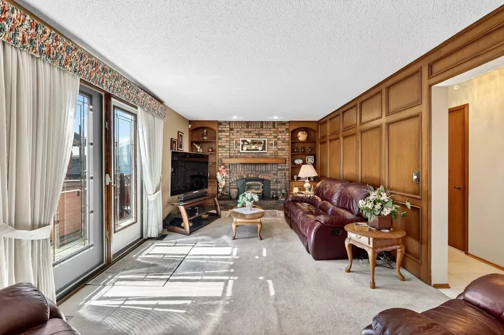 168 Templewood Drive NE Calgary AB T1Y4G8