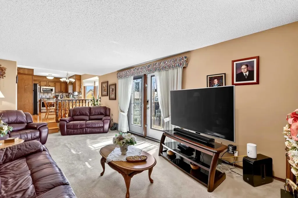 168 Templewood Drive NE Calgary AB T1Y4G8
