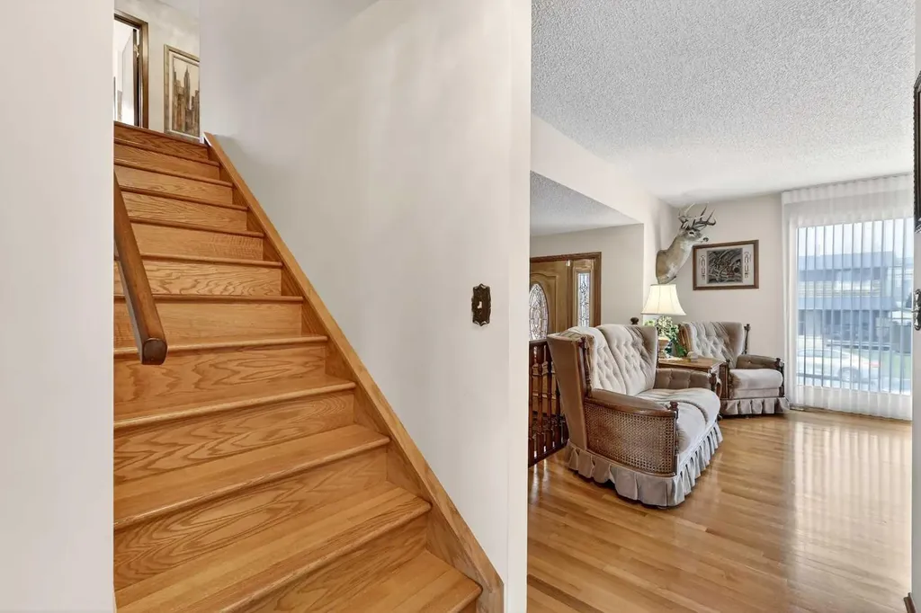 168 Templewood Drive NE Calgary AB T1Y4G8