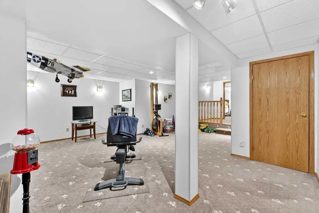 168 Templewood Drive NE Calgary AB T1Y4G8