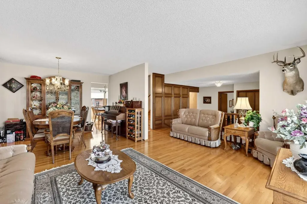 168 Templewood Drive NE Calgary AB T1Y4G8