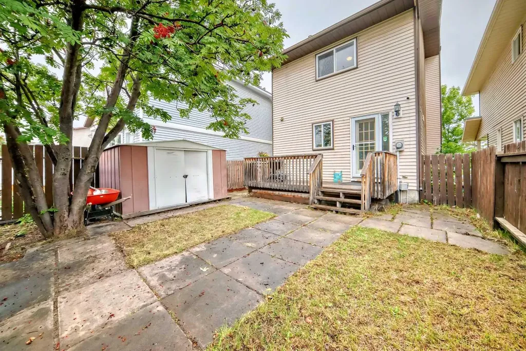 110 Edgeburn Crescent NW Calgary AB T3A 4K3