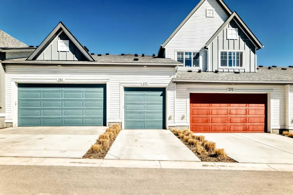 277 Lucas Avenue NW Calgary AB T3P 1S3