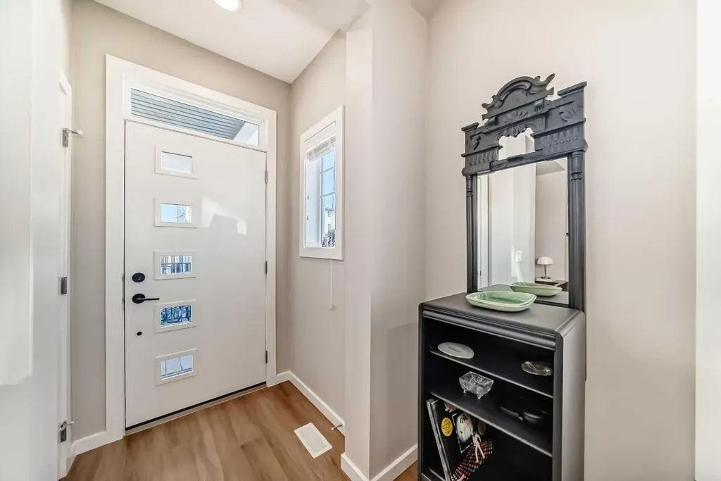 277 Lucas Avenue NW Calgary AB T3P 1S3