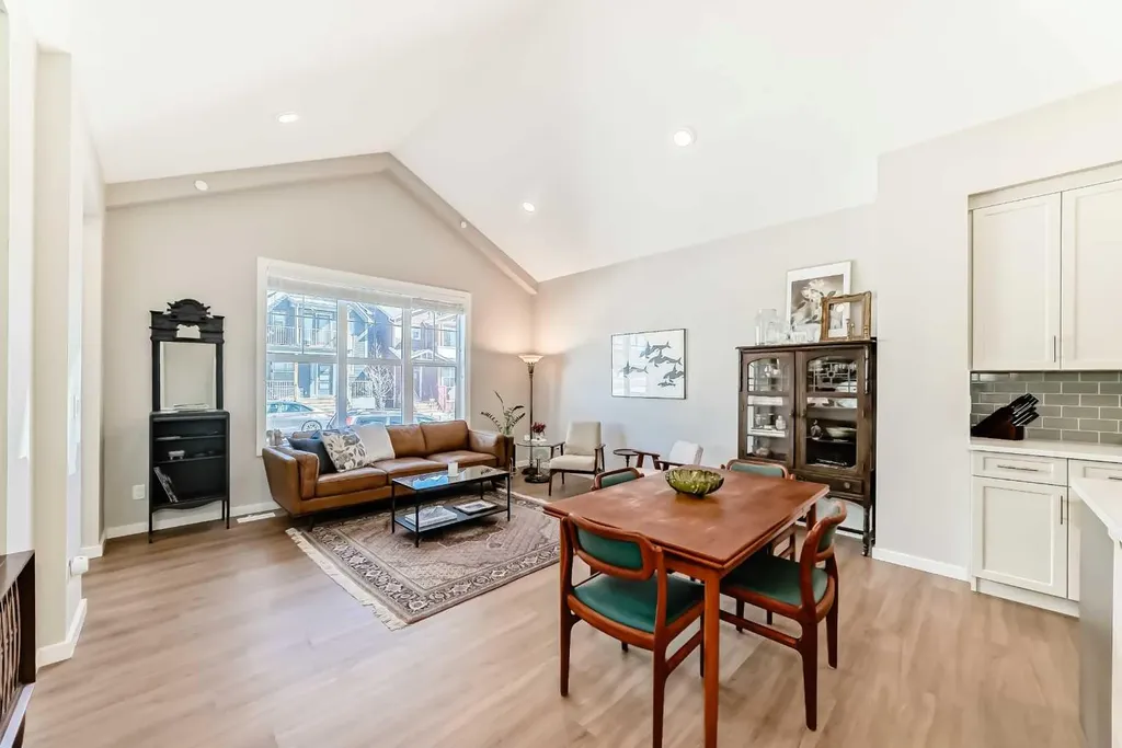 277 Lucas Avenue NW Calgary AB T3P 1S3