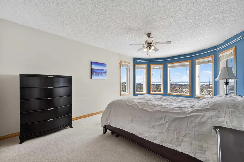 359 Rocky Ridge Drive NW Calgary AB T3G4X3