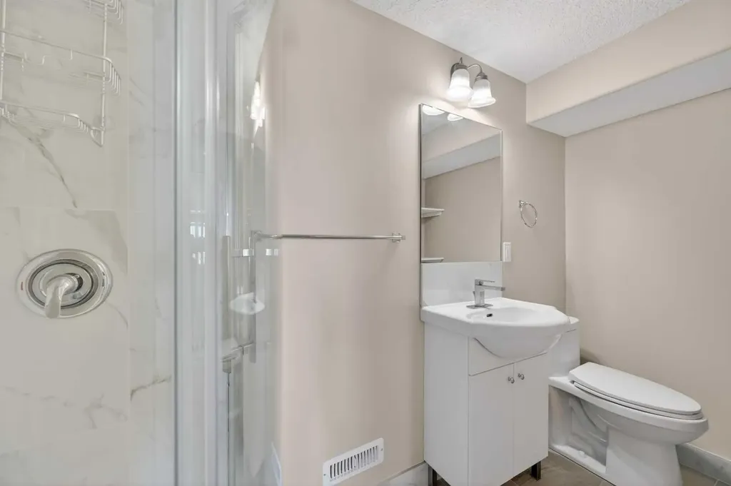 359 Rocky Ridge Drive NW Calgary AB T3G4X3