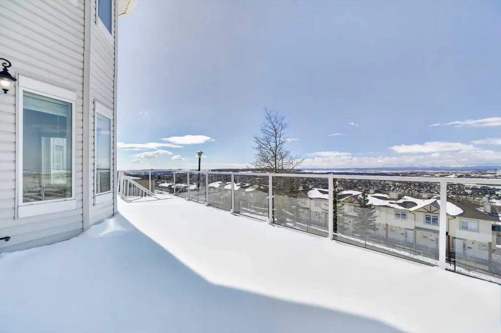 359 Rocky Ridge Drive NW Calgary AB T3G4X3