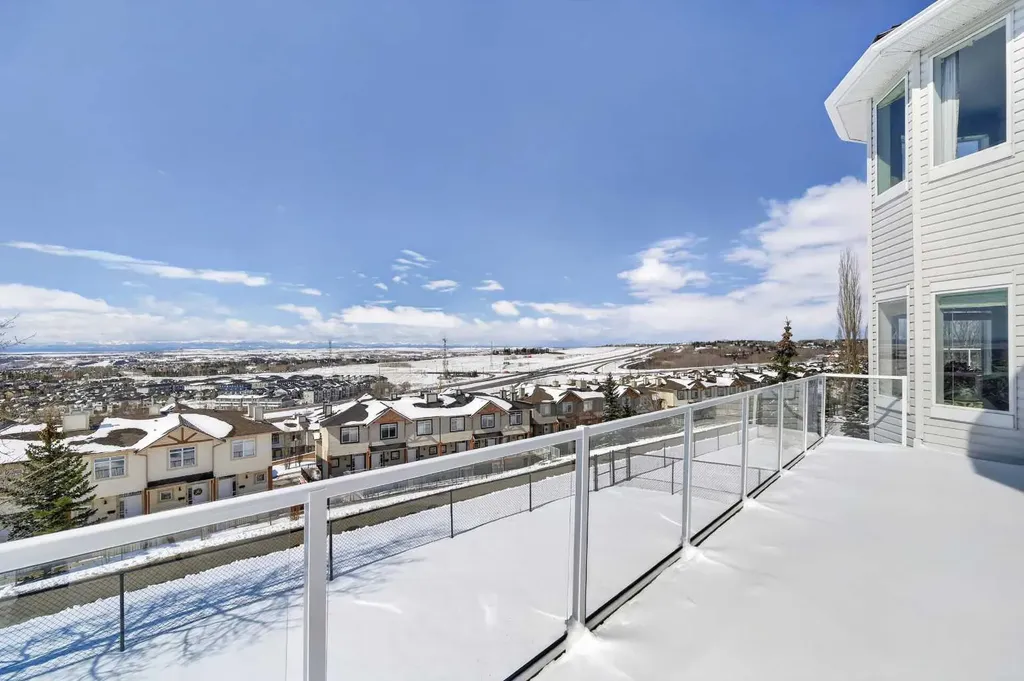 359 Rocky Ridge Drive NW Calgary AB T3G4X3