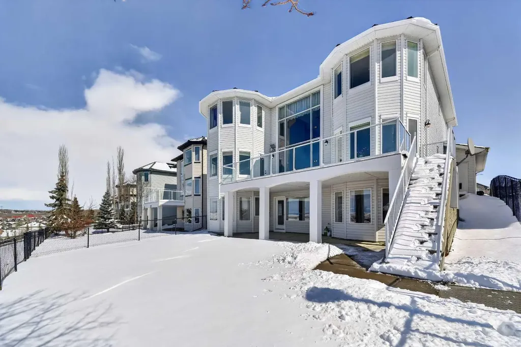 359 Rocky Ridge Drive NW Calgary AB T3G4X3