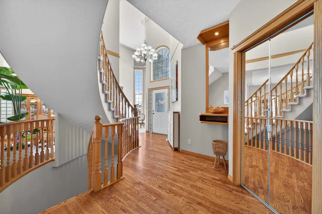 359 Rocky Ridge Drive NW Calgary AB T3G4X3