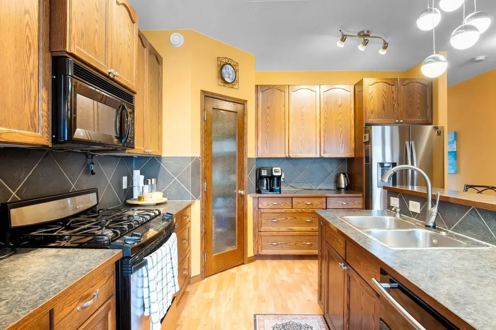41 Stromsay Gate Carstairs AB T0M0N0