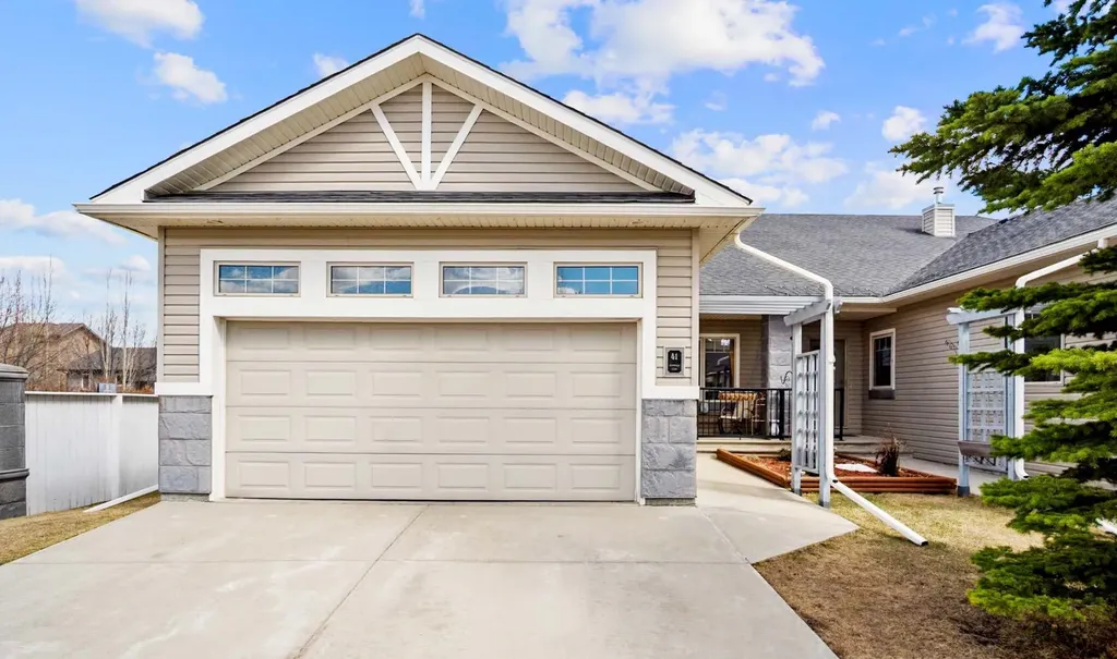 41 Stromsay Gate Carstairs AB T0M0N0