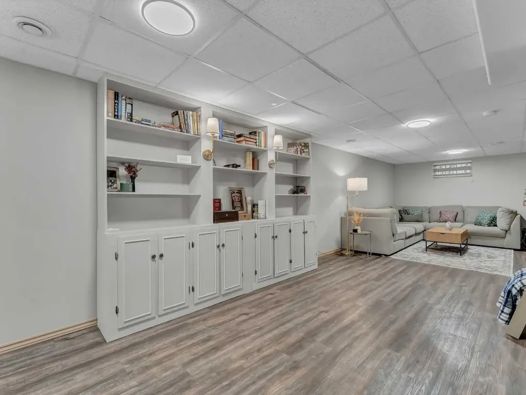 109 9 Street NE Medicine Hat AB T1A 5S2