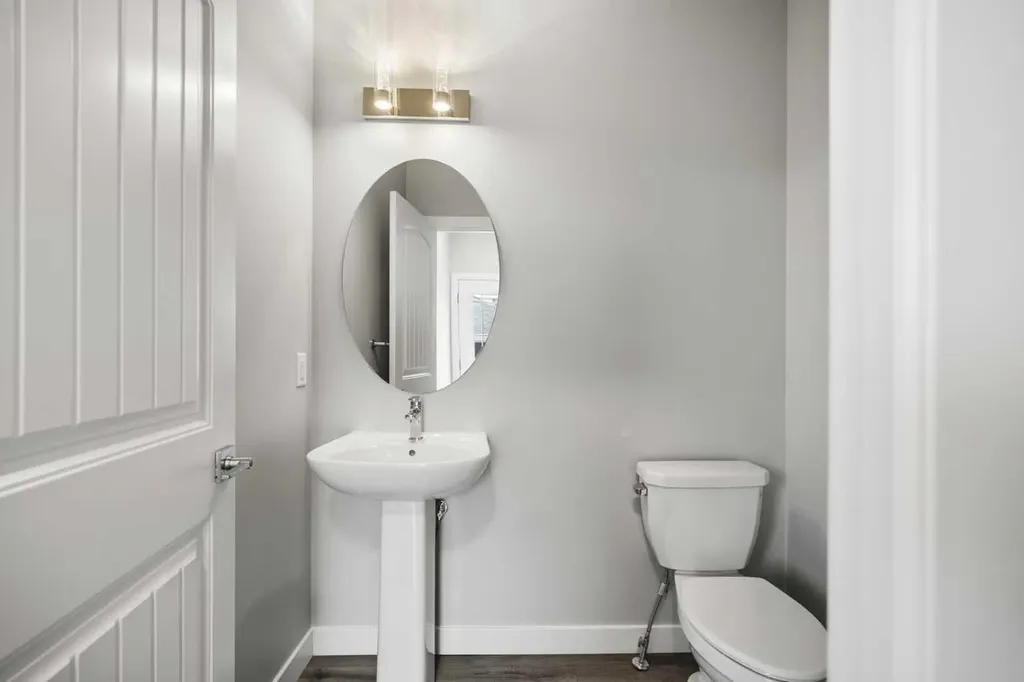 1058 Alpine Avenue SW Calgary AB T2Y 0T1
