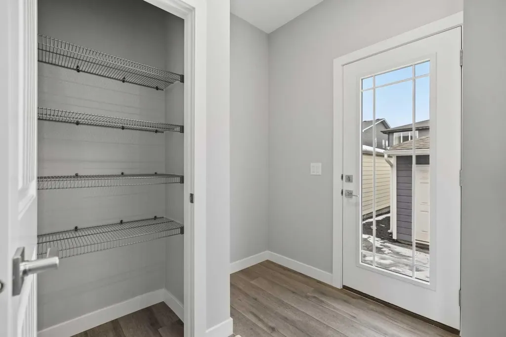 1058 Alpine Avenue SW Calgary AB T2Y 0T1