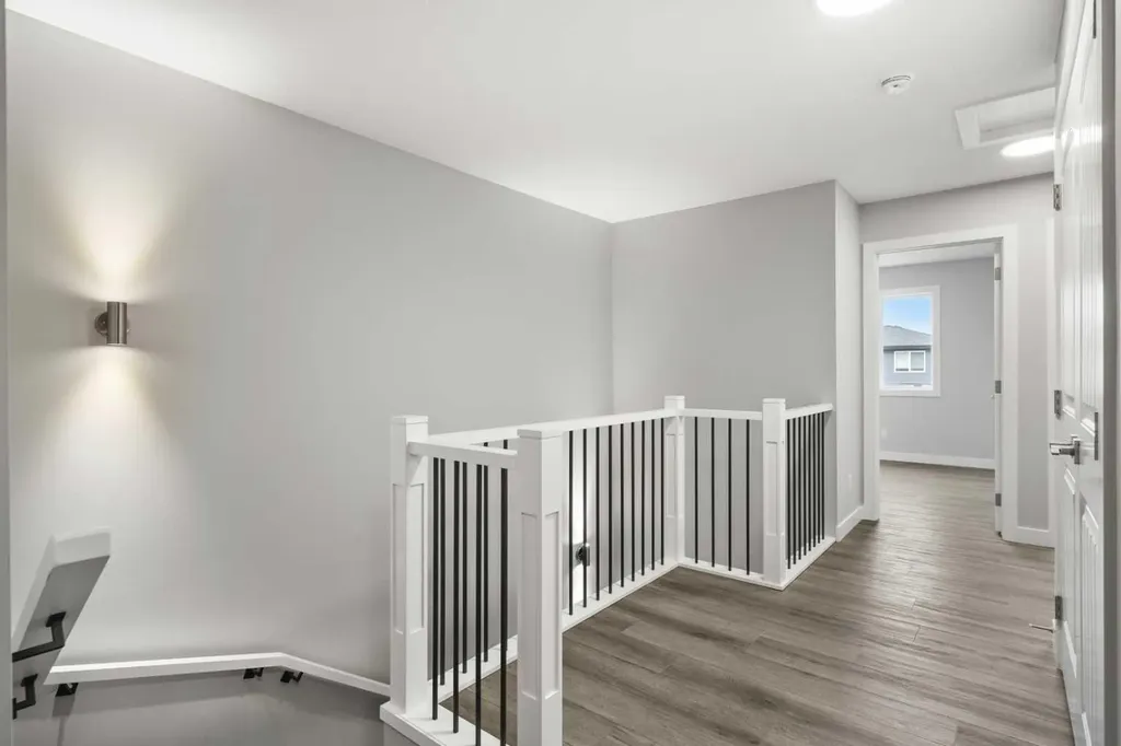 1058 Alpine Avenue SW Calgary AB T2Y 0T1