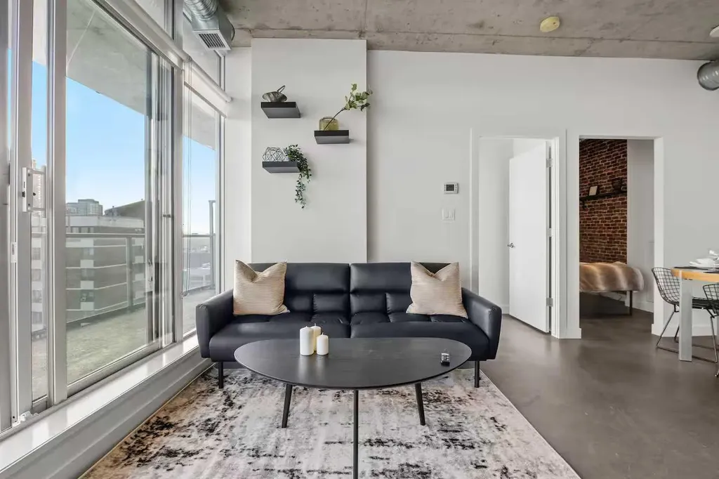 624 8 Avenue SE Calgary AB T2G 1S7