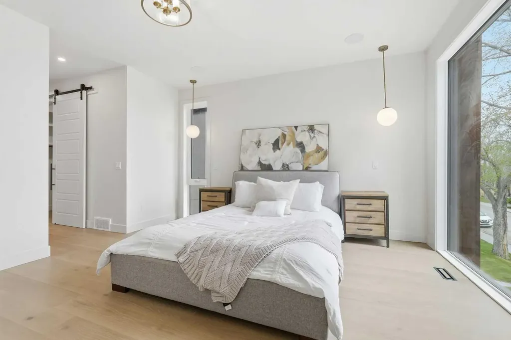 2521 19a Street SW Calgary AB T2T 4Z1